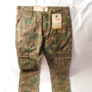 Levi's Slim Fit Camo Cargo Pants Band New